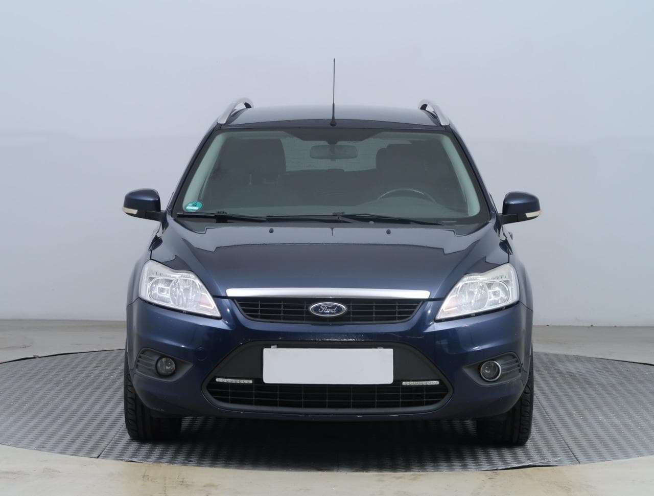 2010 Ford FOCUS - 2