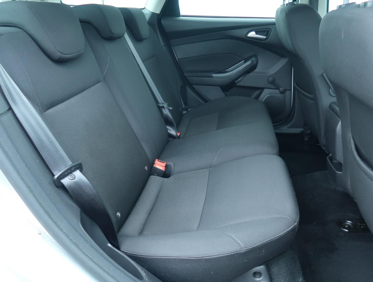 2018 Ford FOCUS - 24