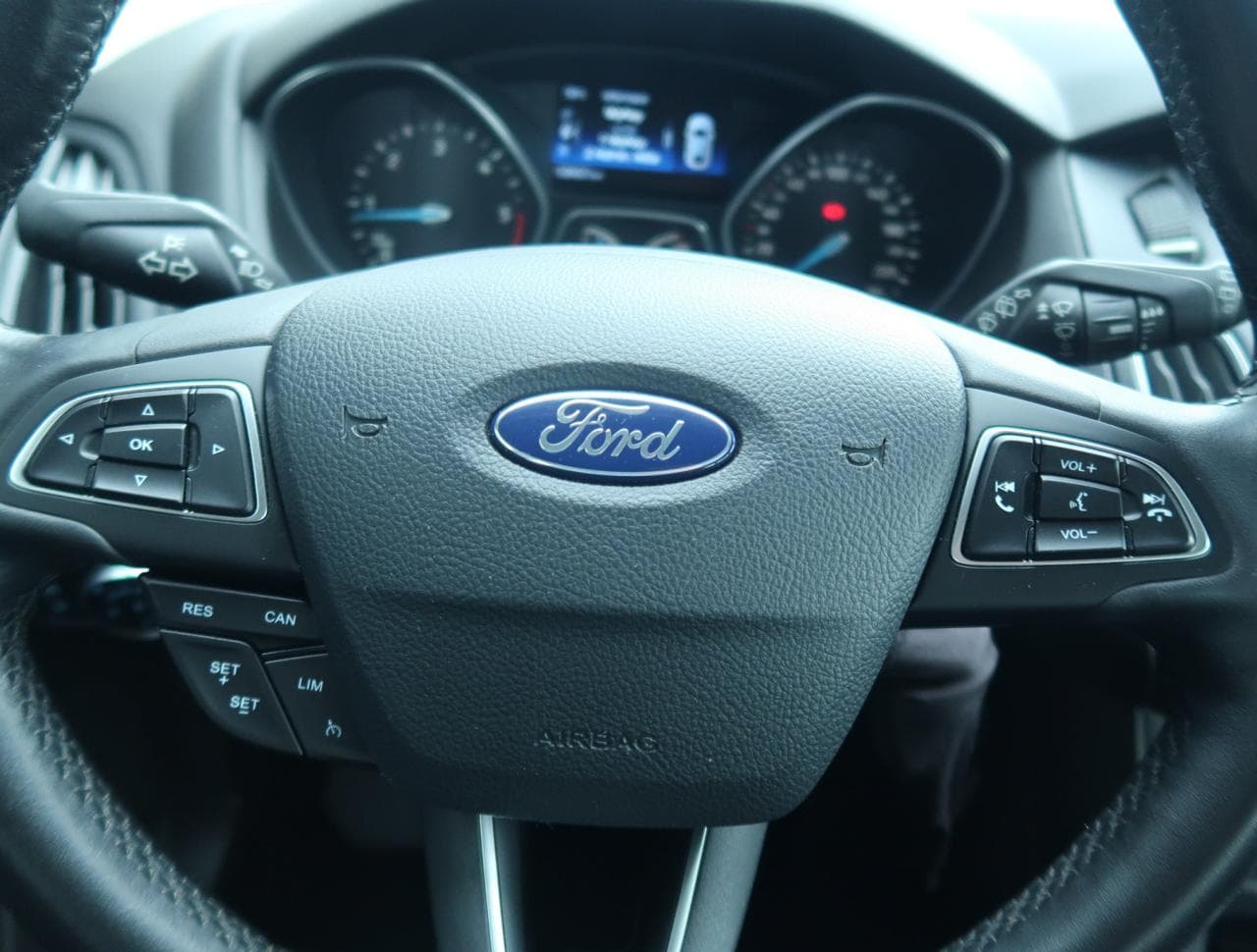 2018 Ford FOCUS - 39