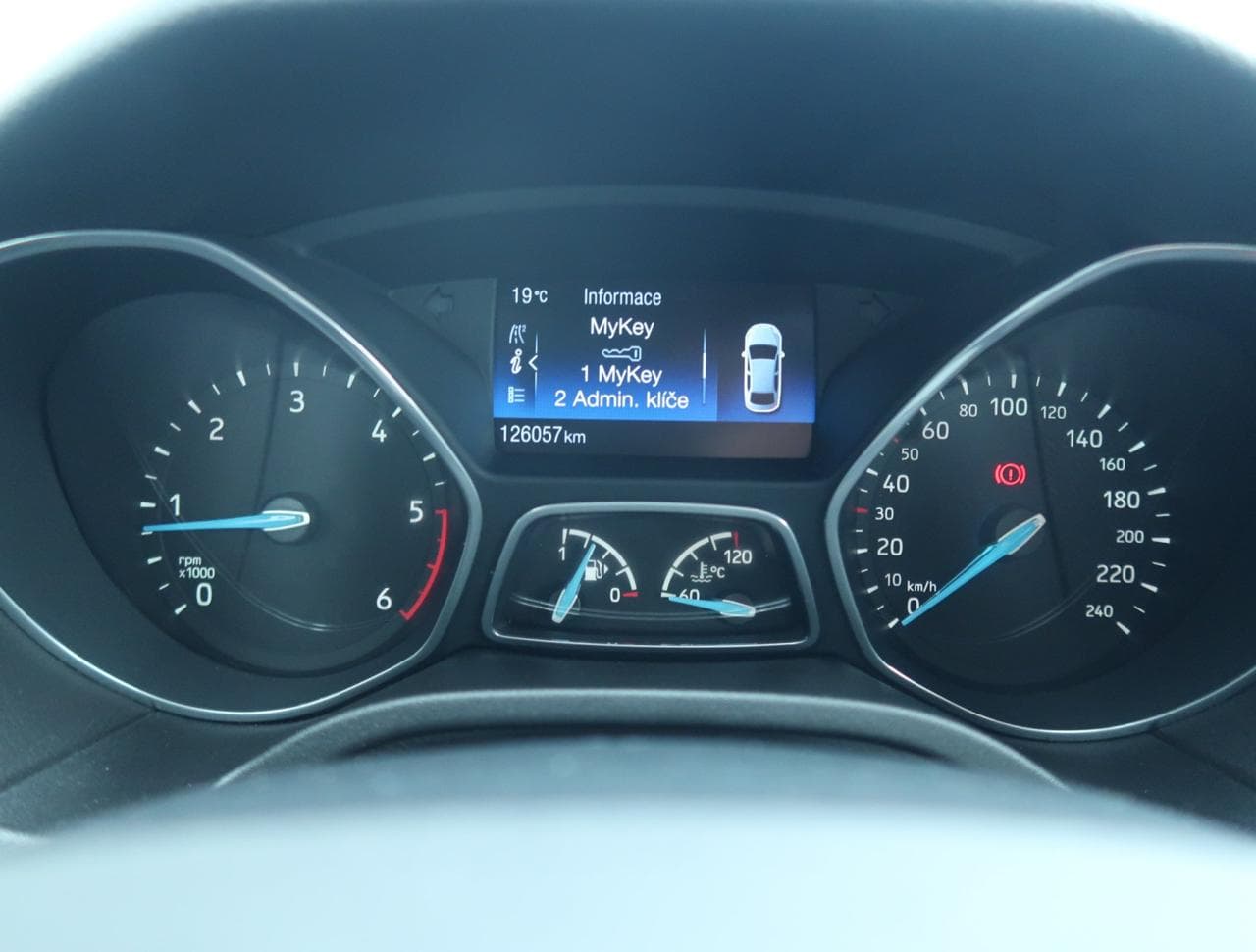 2018 Ford FOCUS - 32
