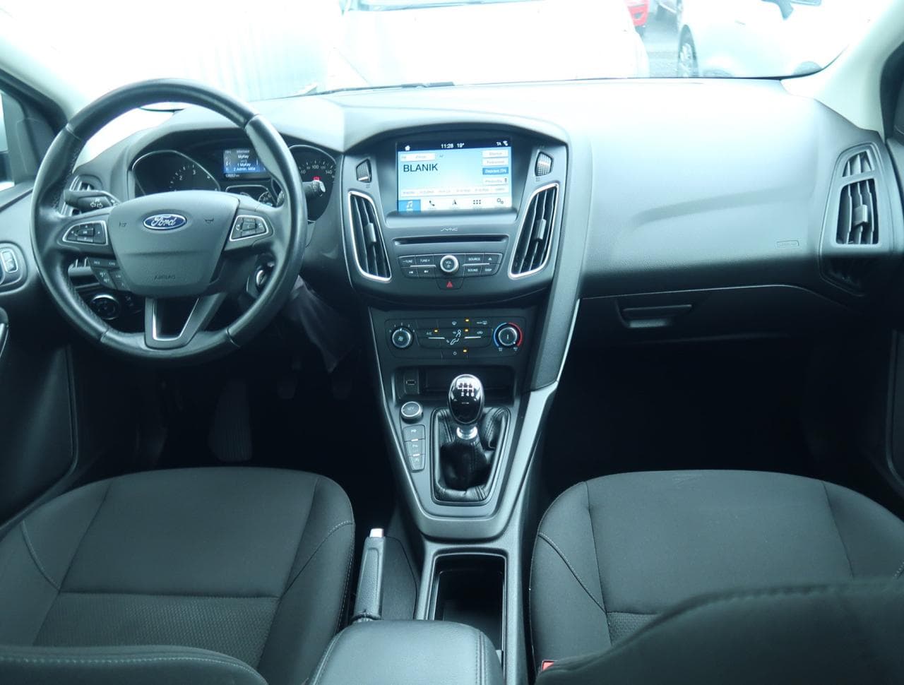 2018 Ford FOCUS - 17