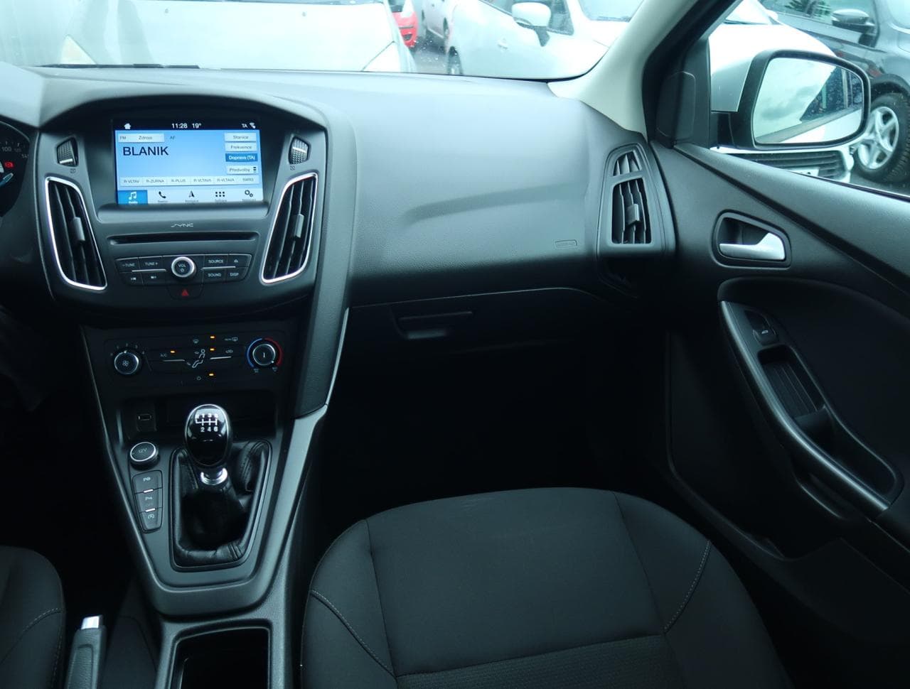 2018 Ford FOCUS - 19