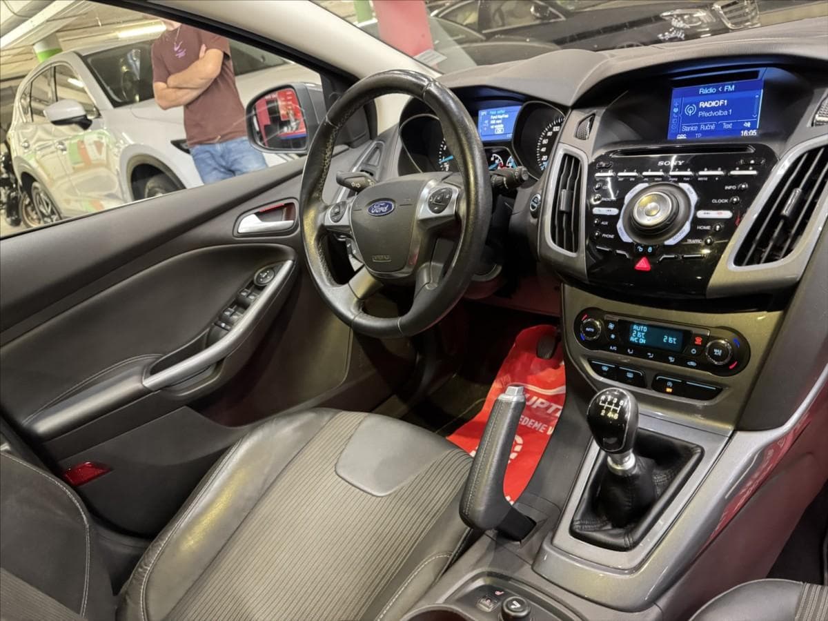 2013 Ford FOCUS - 11