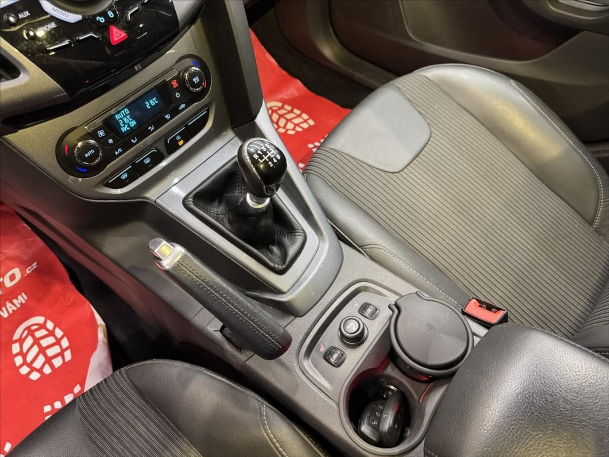 2013 Ford FOCUS - 18