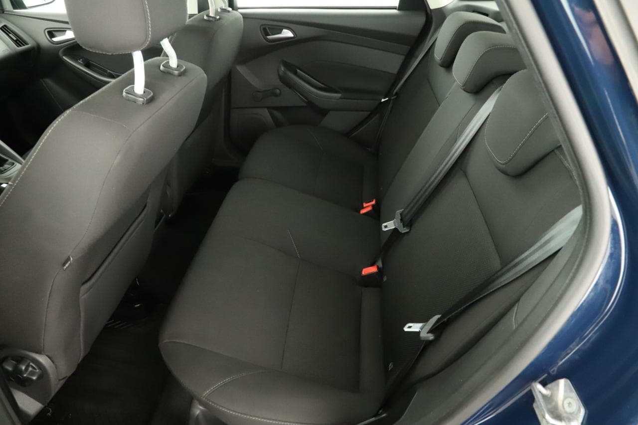 2015 Ford FOCUS - 21