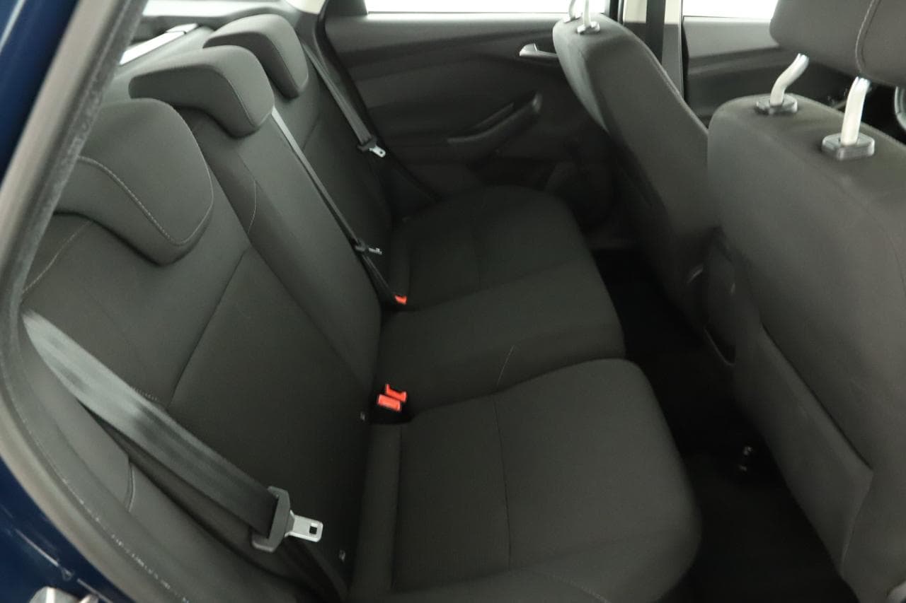 2015 Ford FOCUS - 19