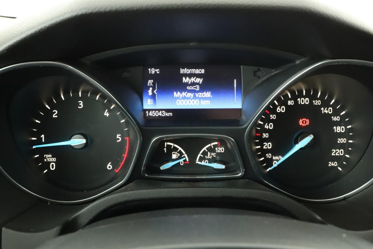 2015 Ford FOCUS - 25