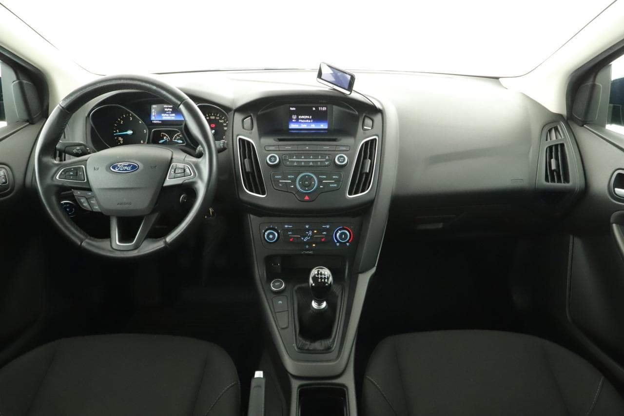 2015 Ford FOCUS - 16