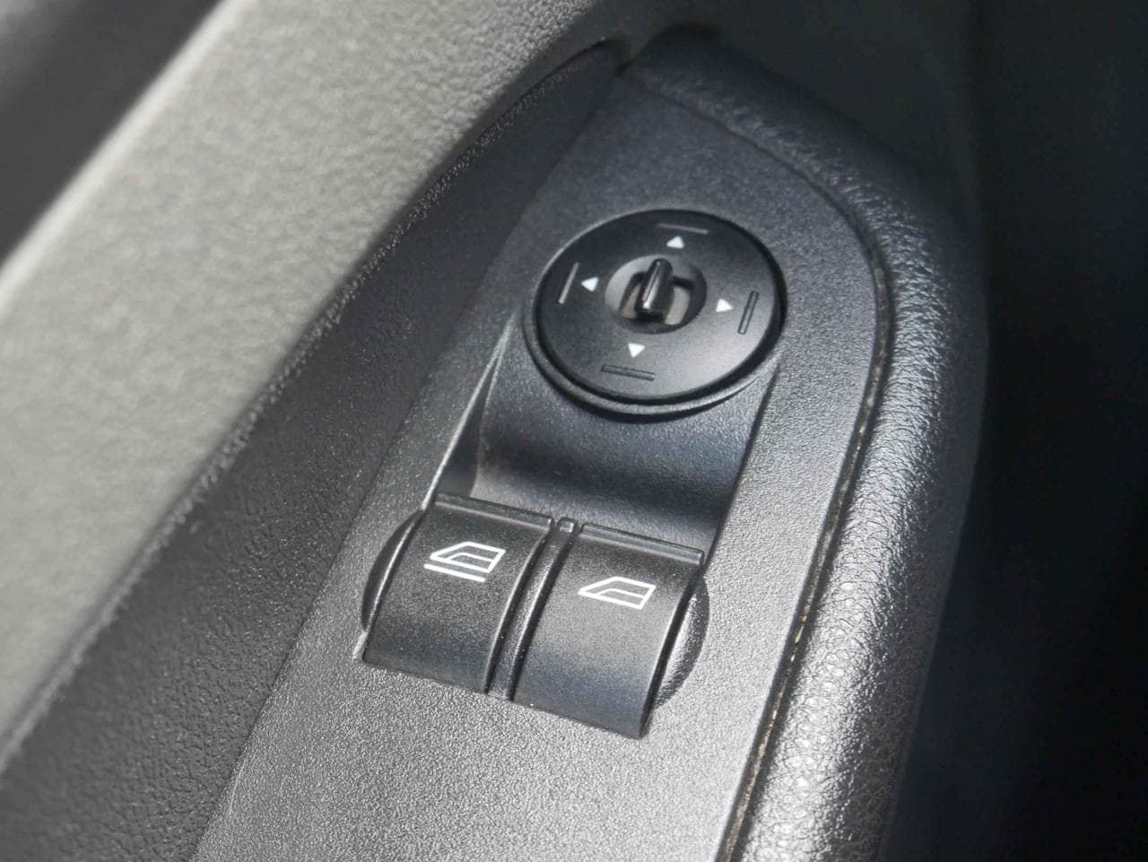 2007 Ford FOCUS - 14