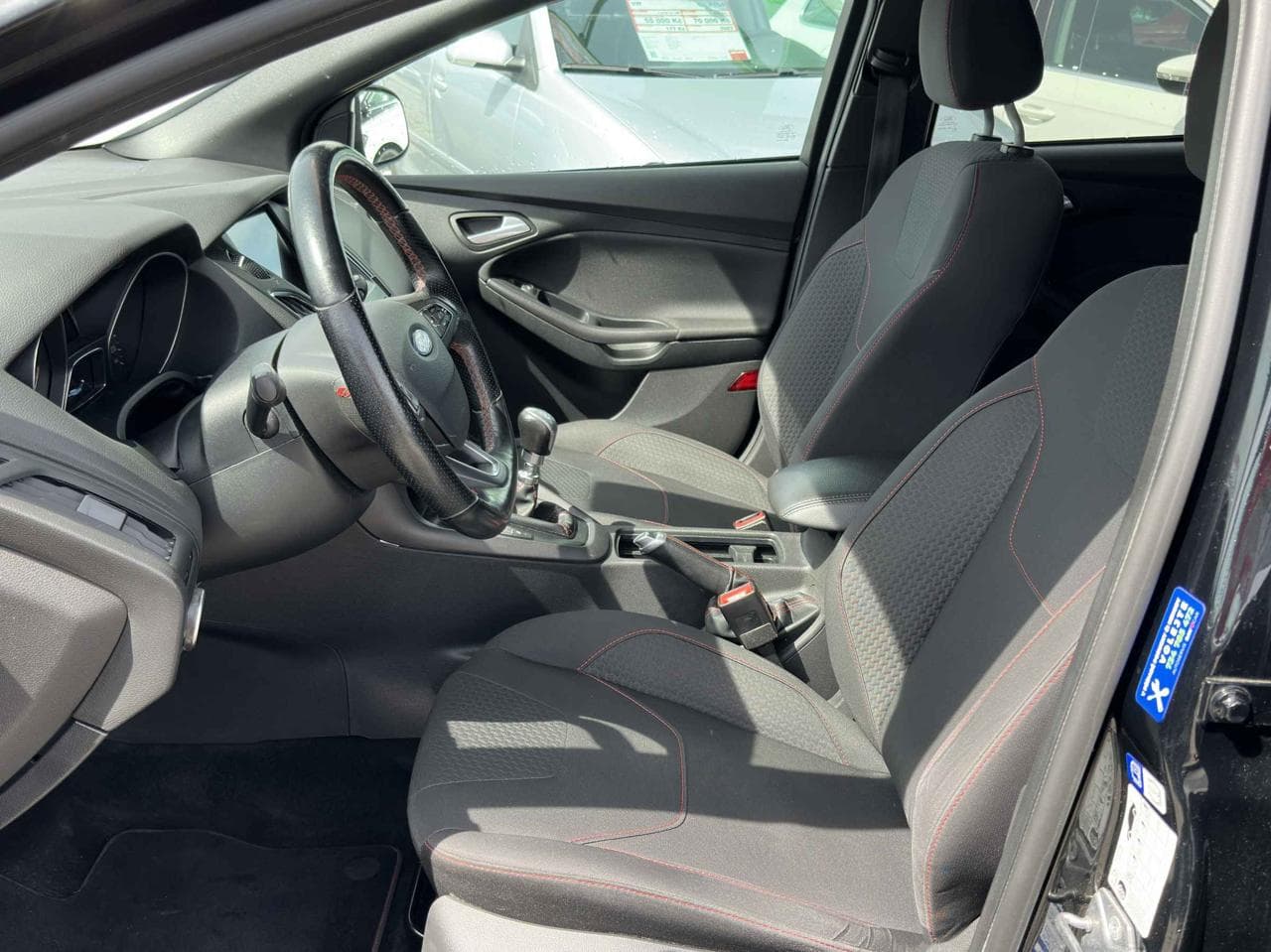 2017 Ford FOCUS - 9
