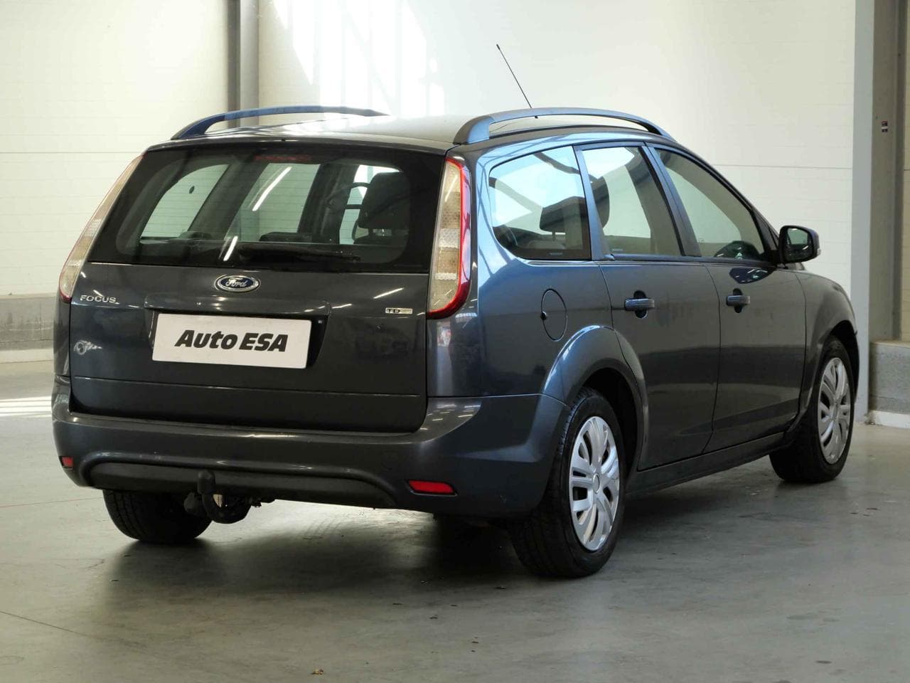 2010 Ford FOCUS - 7