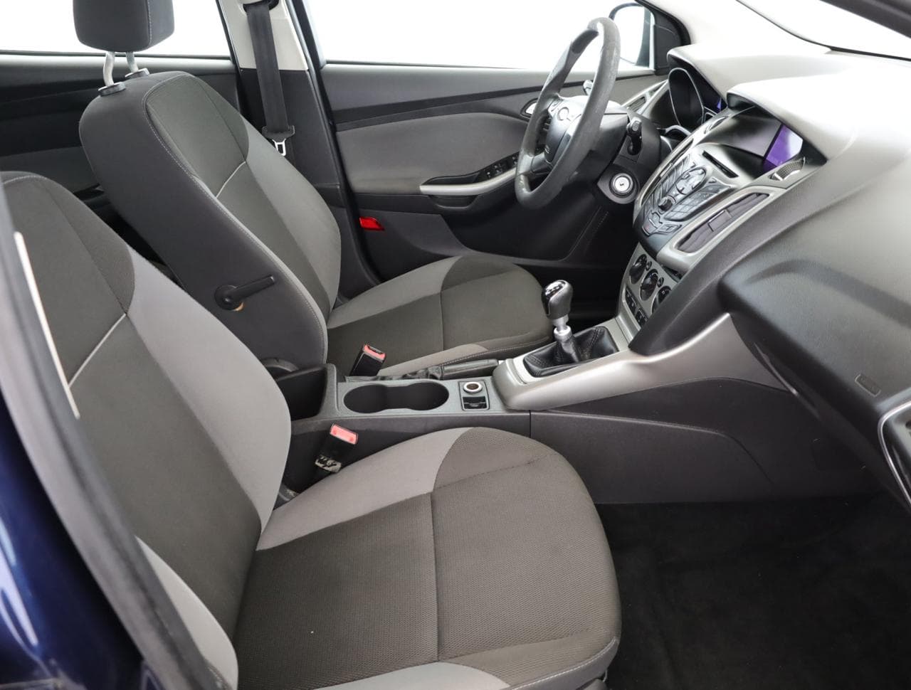 2013 Ford FOCUS - 16