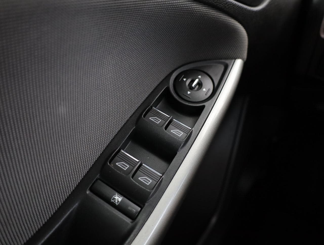 2013 Ford FOCUS - 31