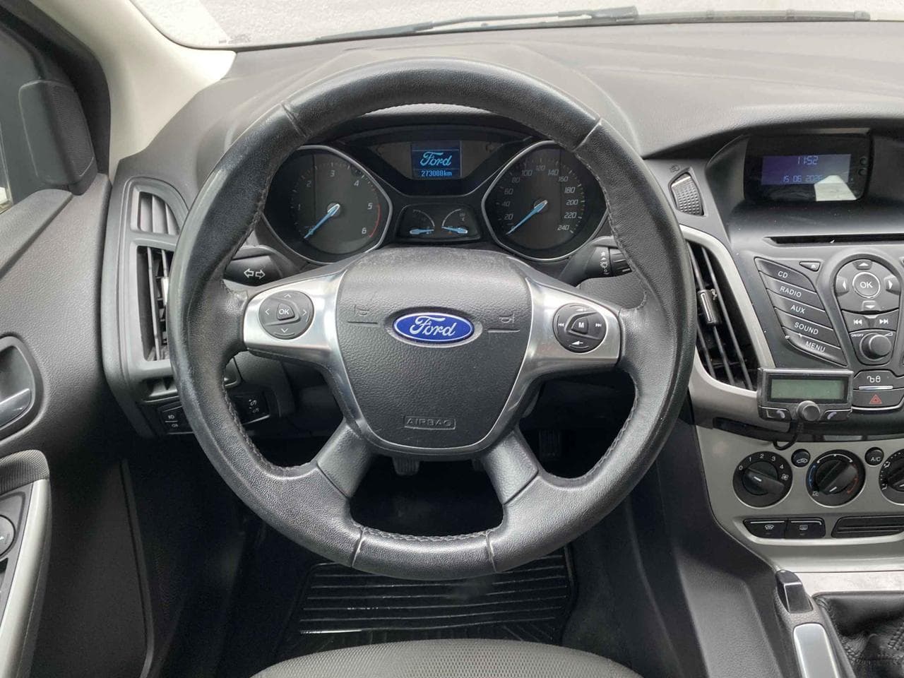 2012 Ford FOCUS - 18