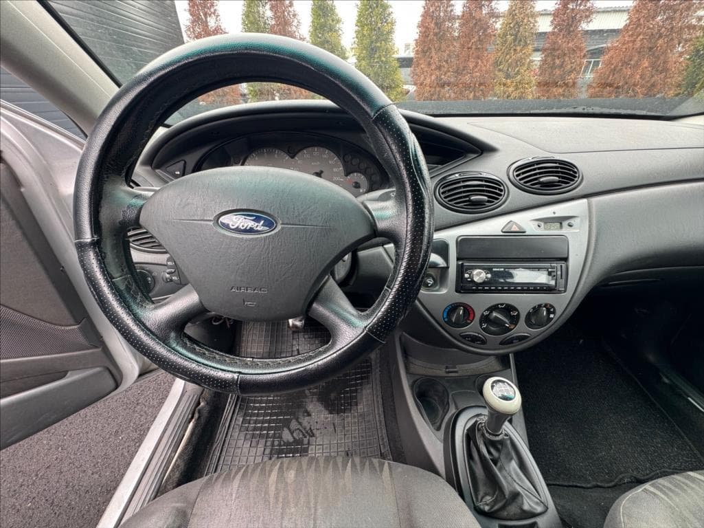 2003 Ford FOCUS - 14