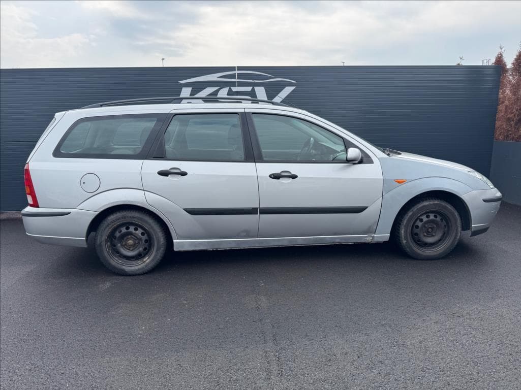 2003 Ford FOCUS - 5