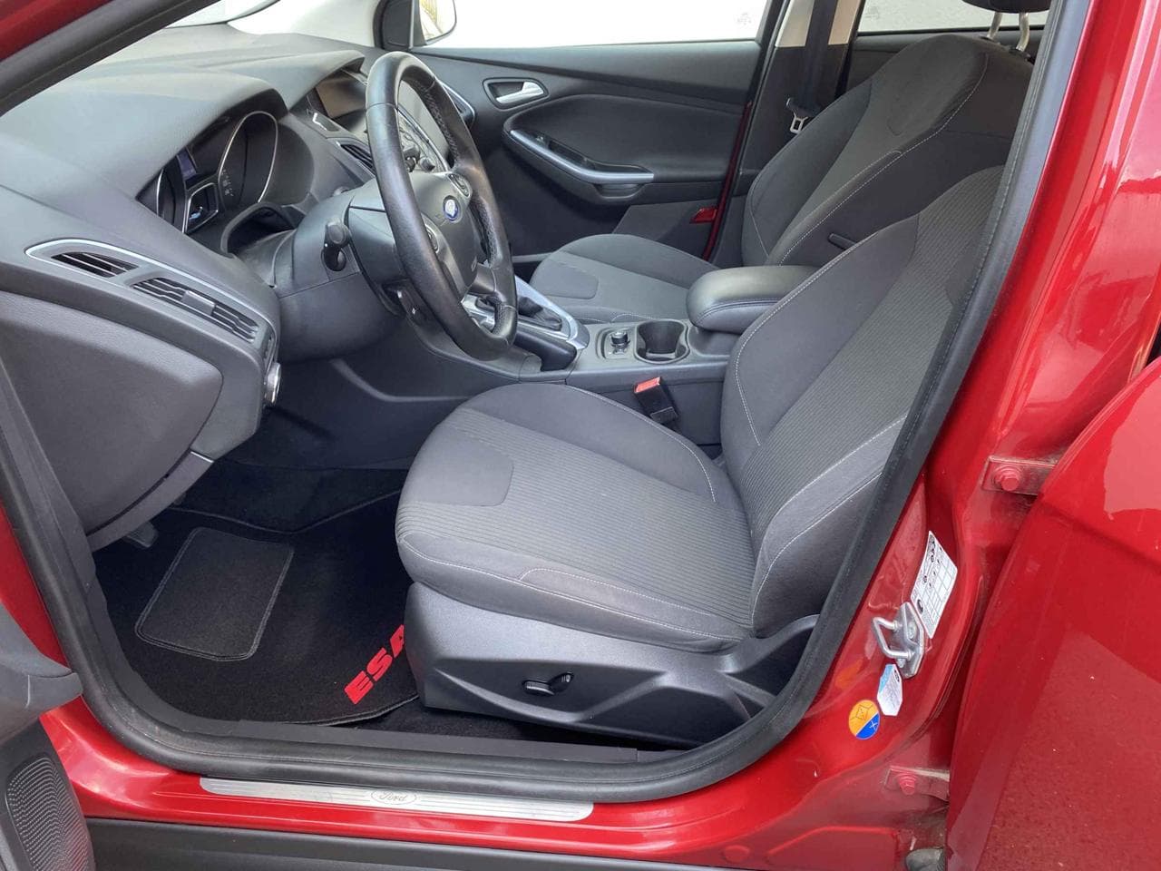 2014 Ford FOCUS - 13