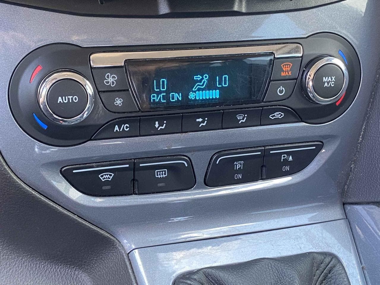 2014 Ford FOCUS - 26