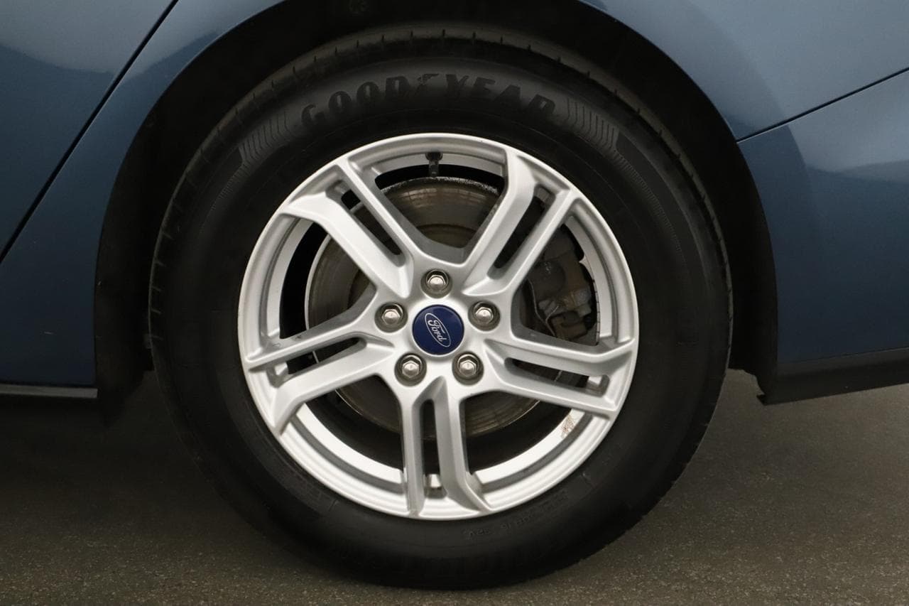 2021 Ford FOCUS - 34