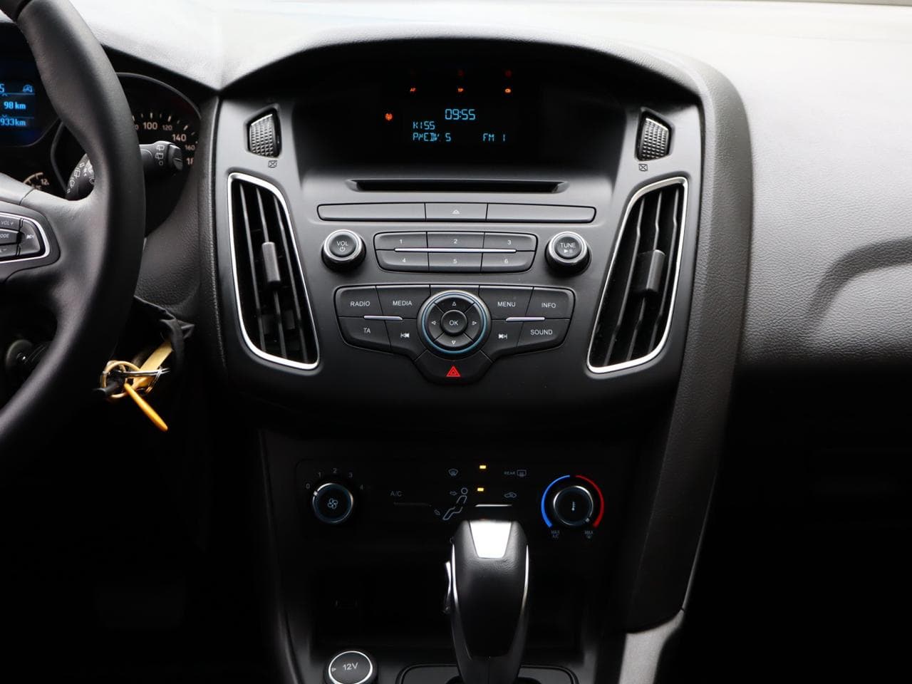 2015 Ford FOCUS - 24