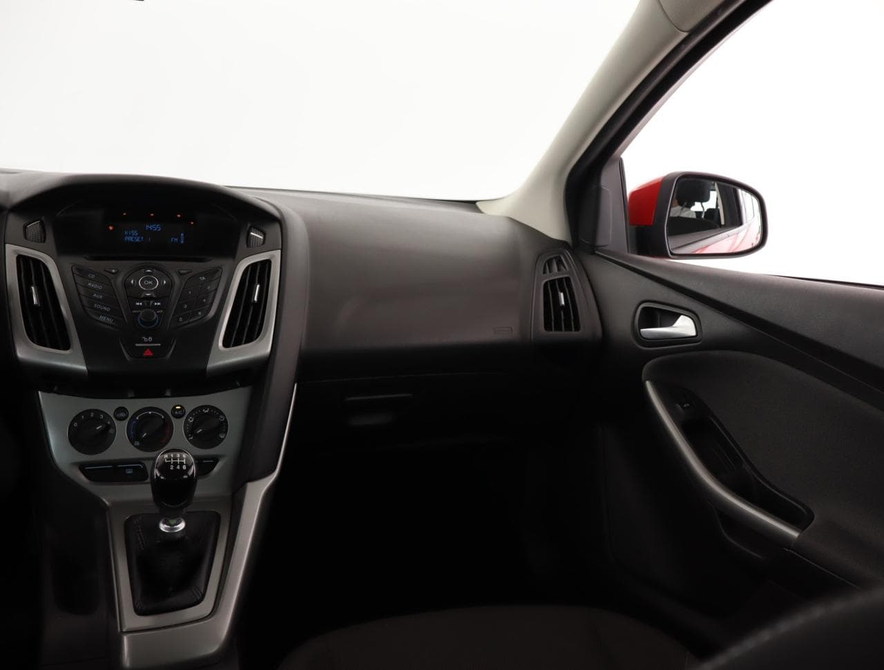 2014 Ford FOCUS - 11