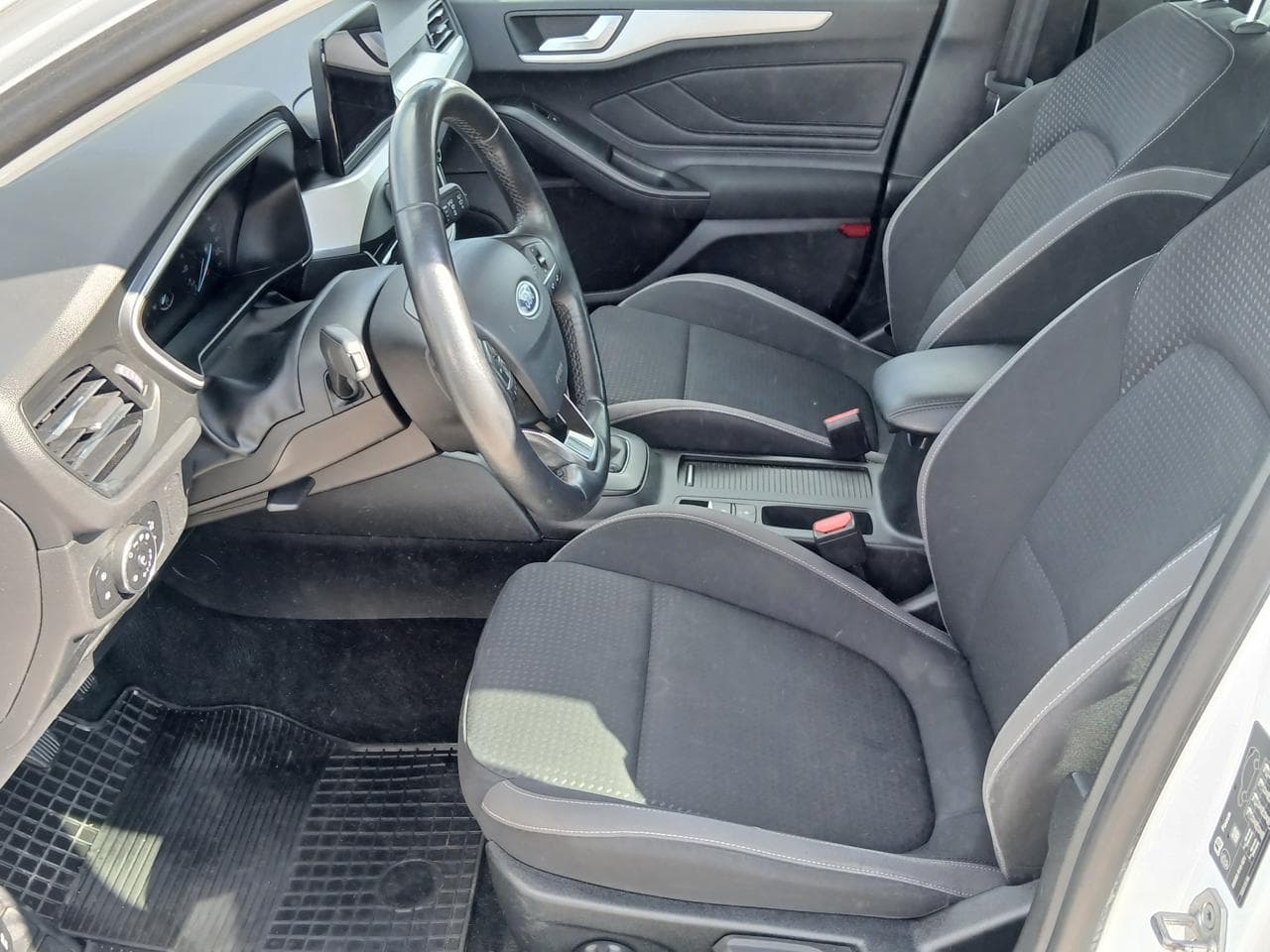 2019 Ford FOCUS - 14