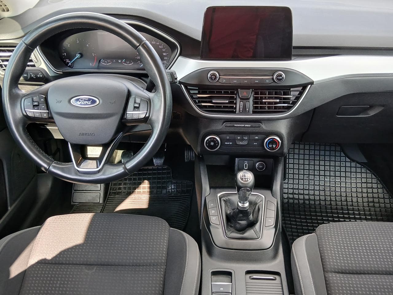 2019 Ford FOCUS - 12