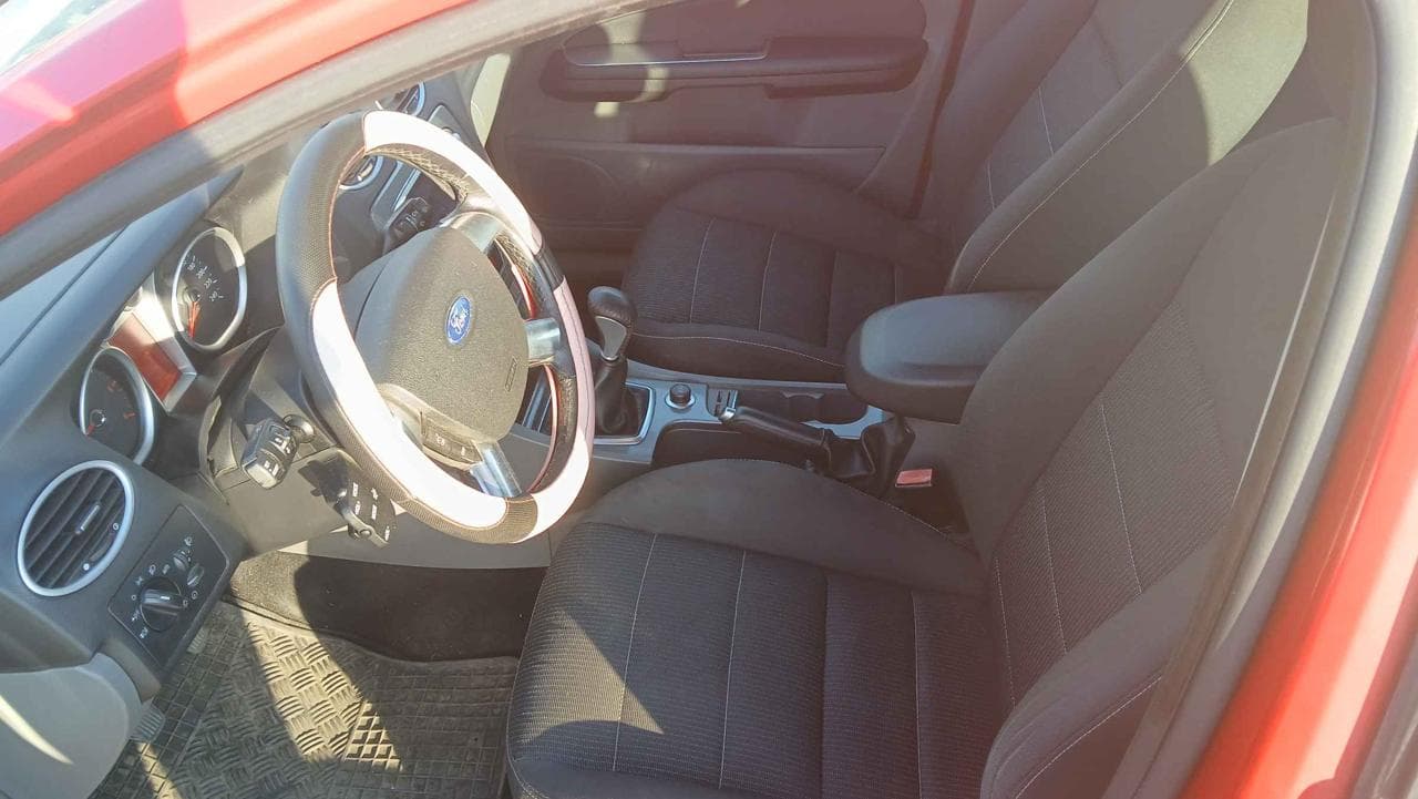 2008 Ford FOCUS - 5