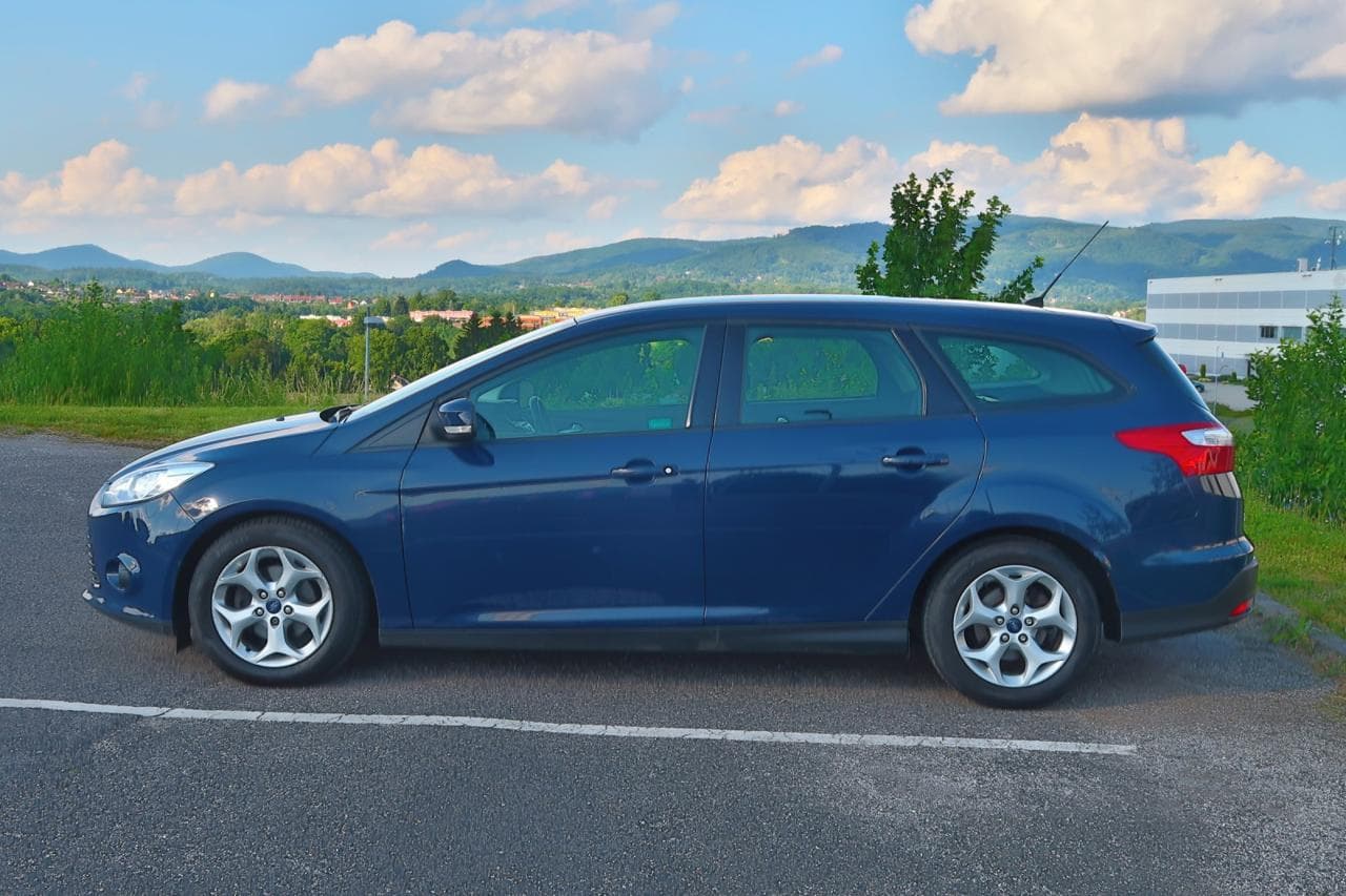 2011 Ford FOCUS - 4