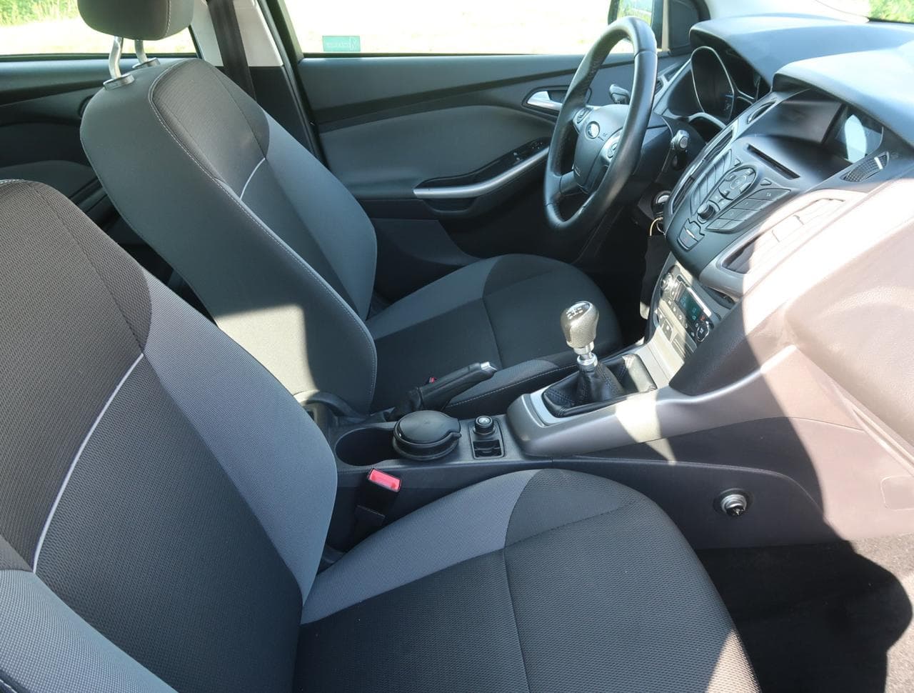 2011 Ford FOCUS - 12