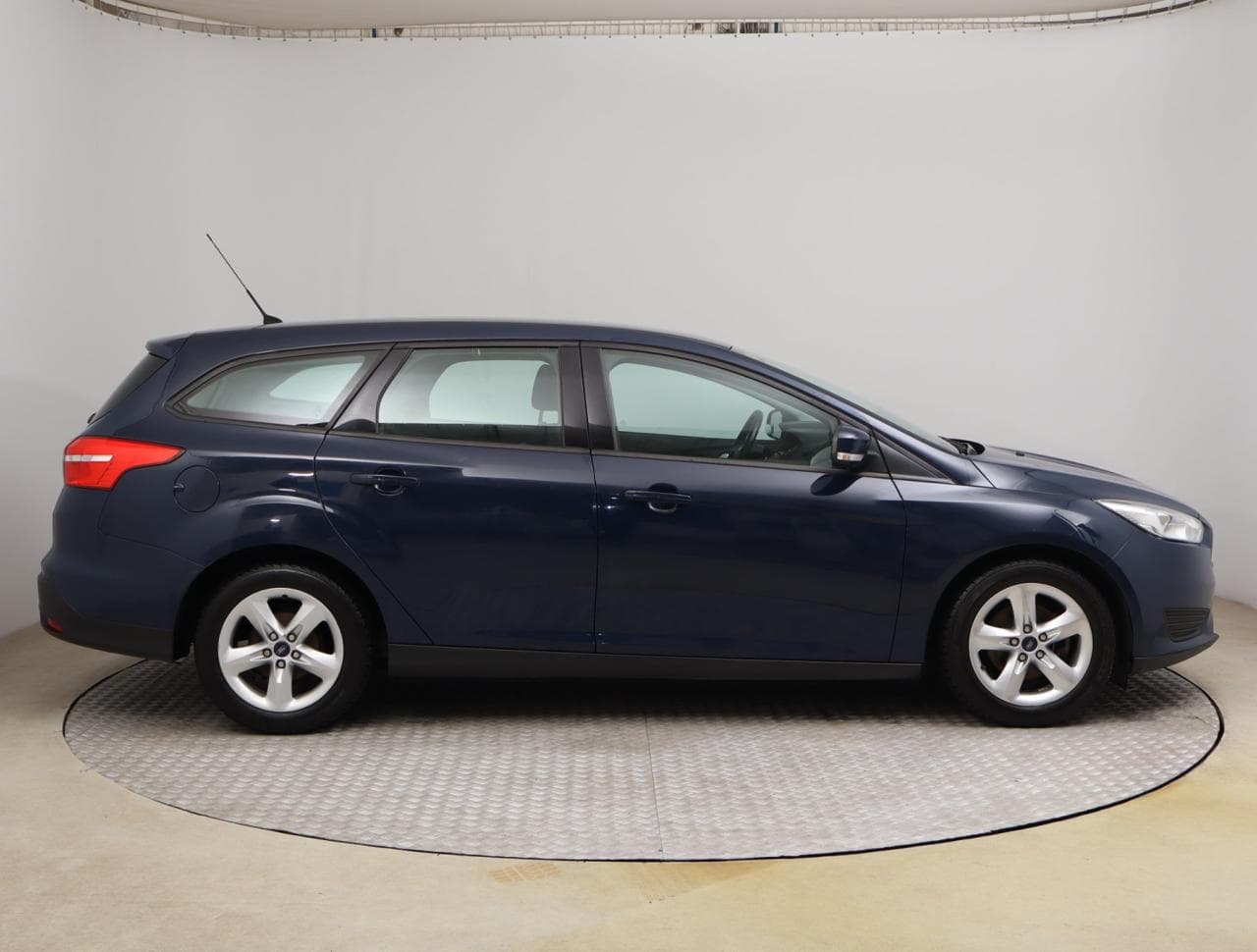 2015 Ford FOCUS - 8