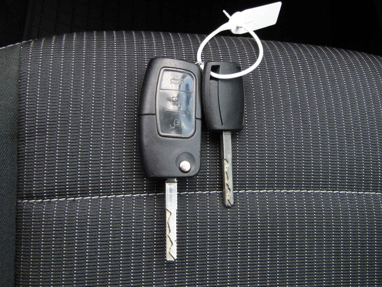 2008 Ford FOCUS - 33
