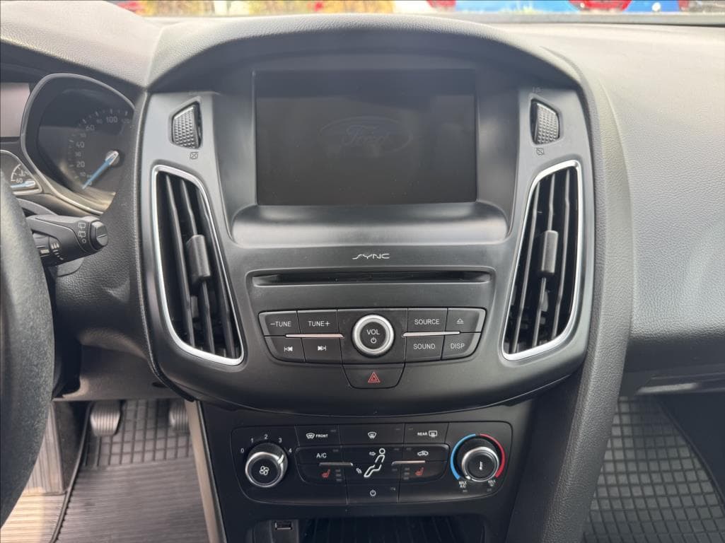 2017 Ford FOCUS - 34