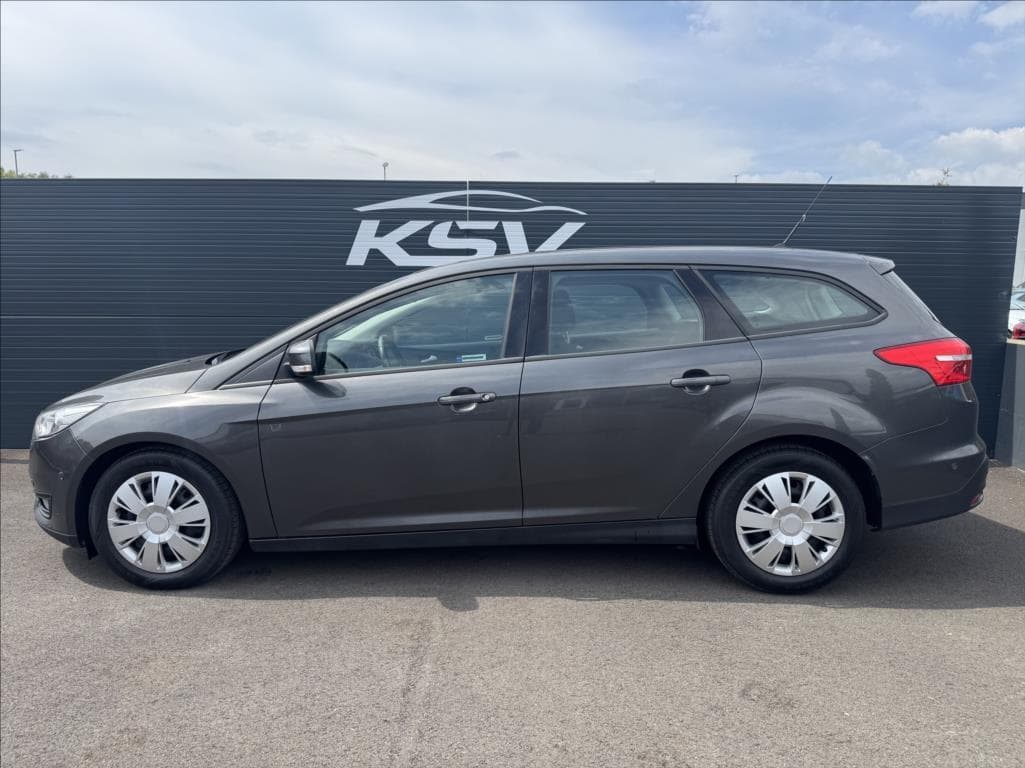 2017 Ford FOCUS - 19