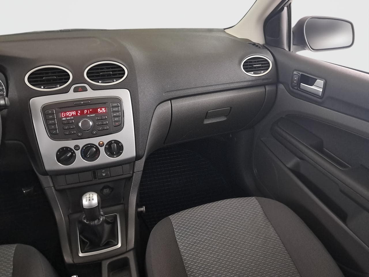 2007 Ford FOCUS - 10