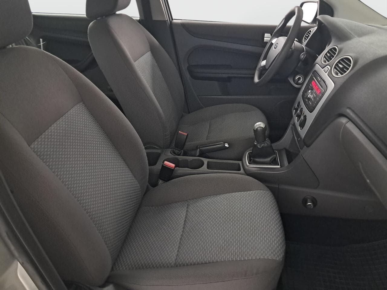 2007 Ford FOCUS - 11