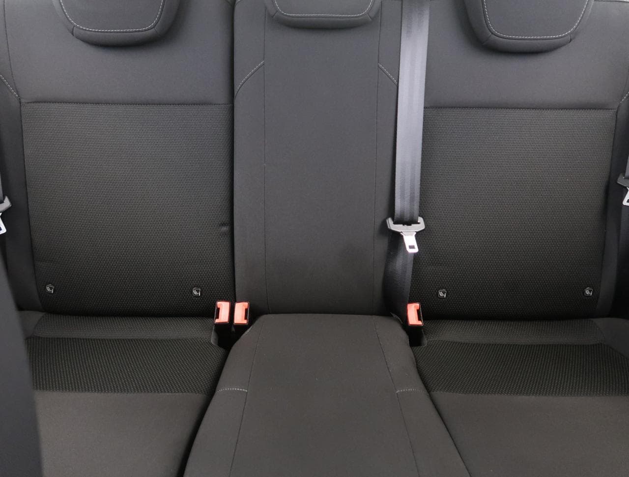 2015 Ford FOCUS - 24