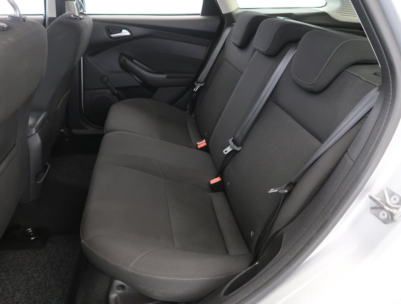 2015 Ford FOCUS - 26