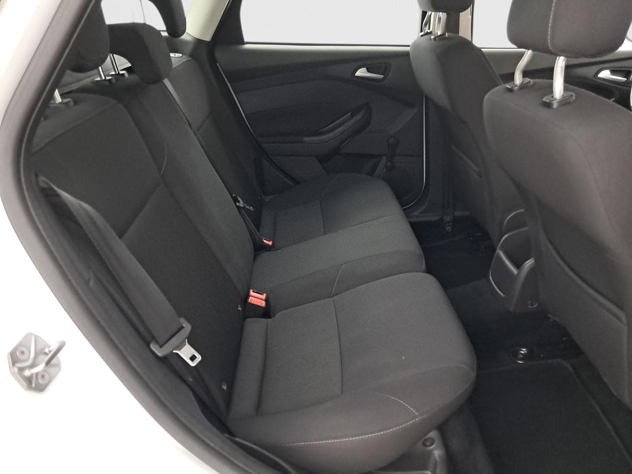 2016 Ford FOCUS - 21
