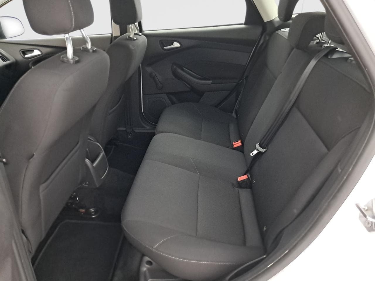 2016 Ford FOCUS - 24