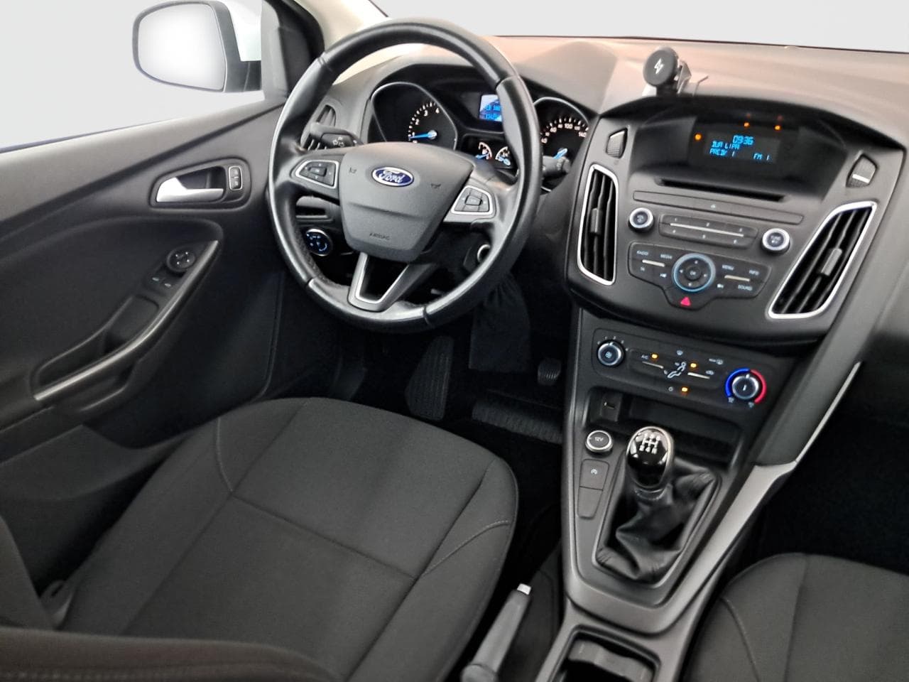2016 Ford FOCUS - 15
