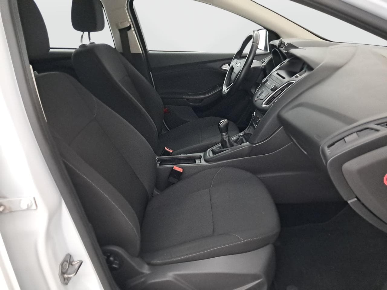 2016 Ford FOCUS - 19