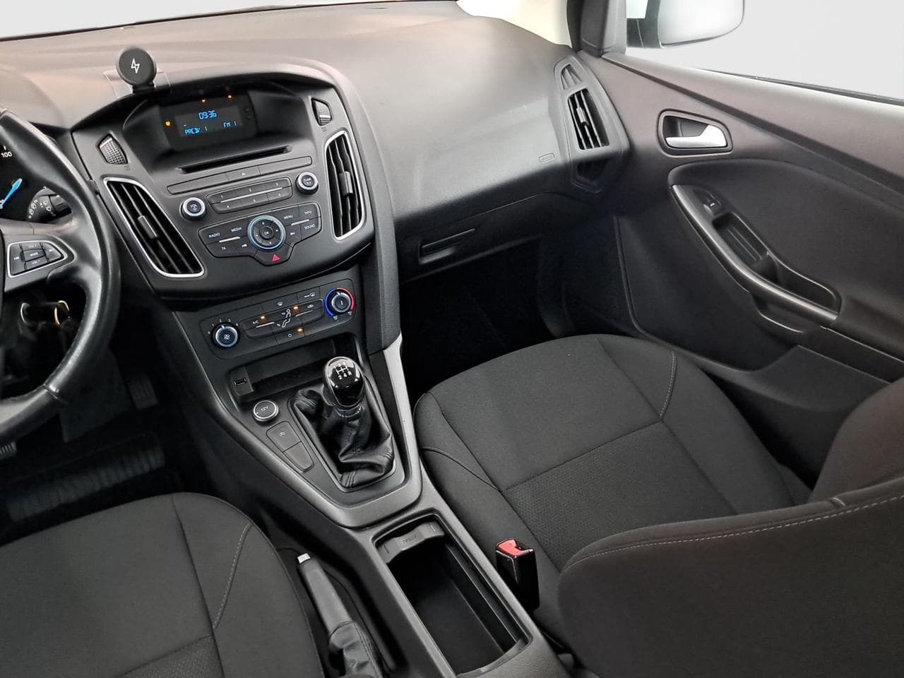 2016 Ford FOCUS - 17