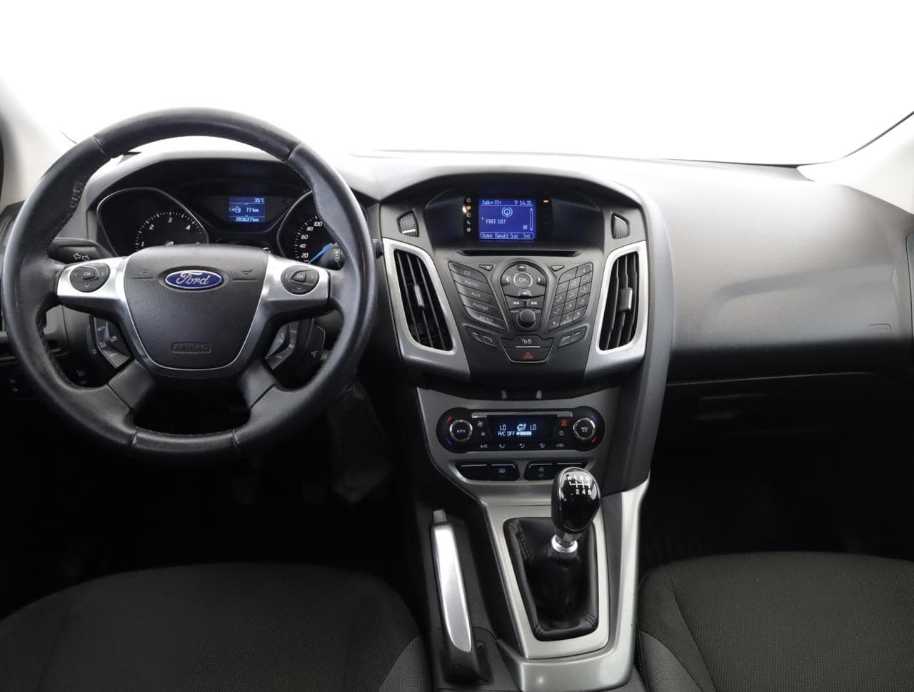 2011 Ford FOCUS - 16