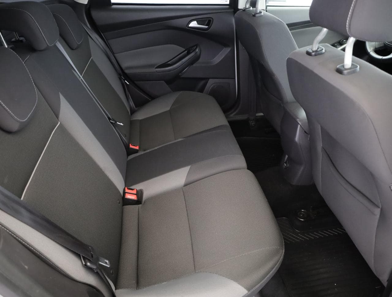 2011 Ford FOCUS - 20