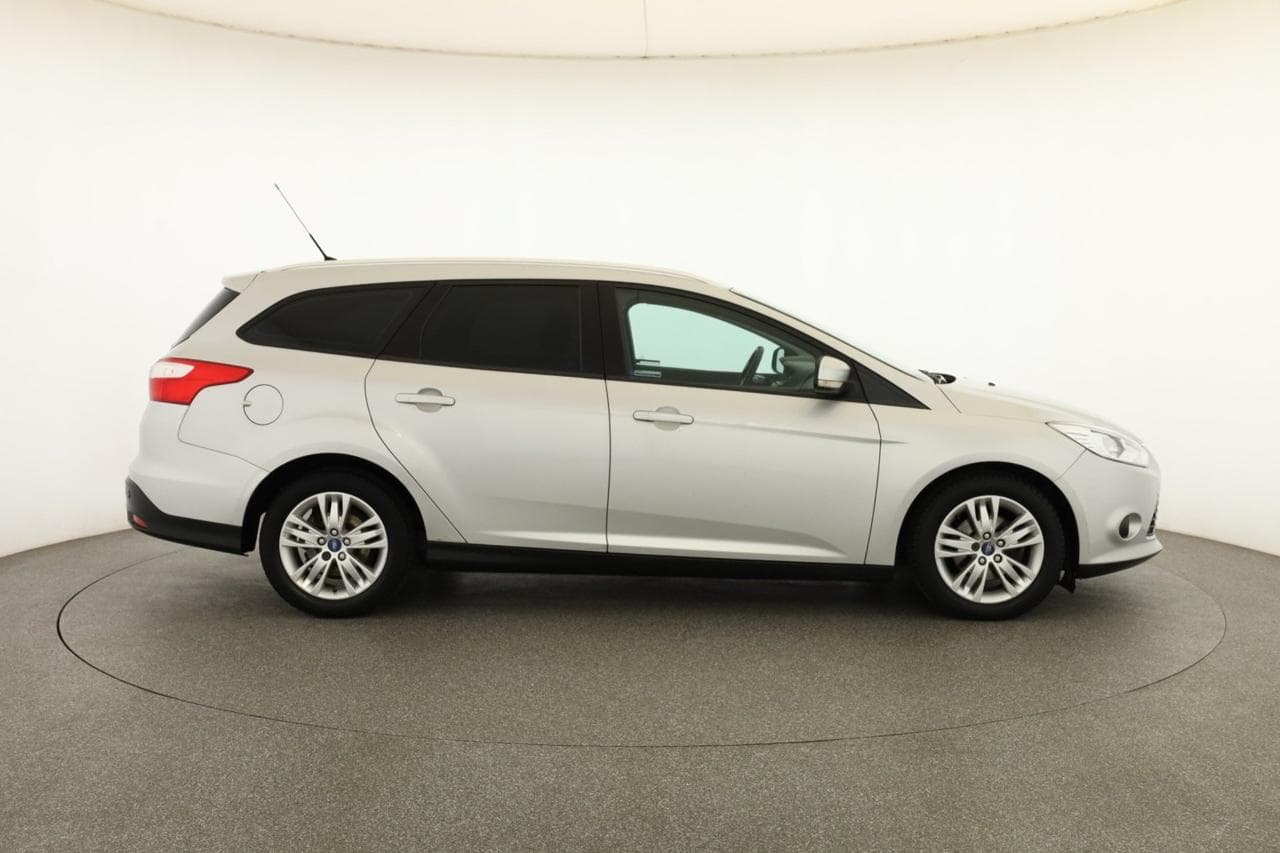 2011 Ford FOCUS - 14
