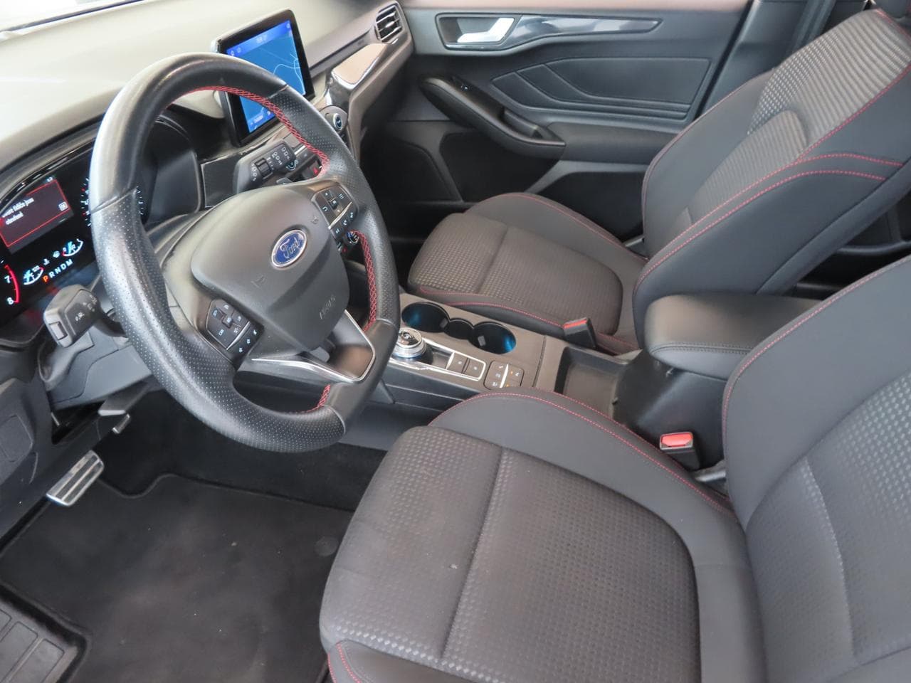 2020 Ford FOCUS - 23