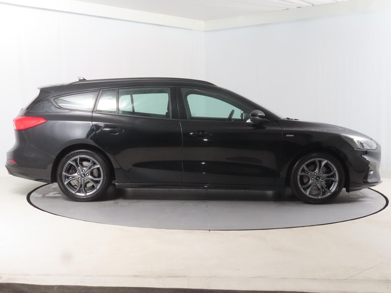 2020 Ford FOCUS - 8