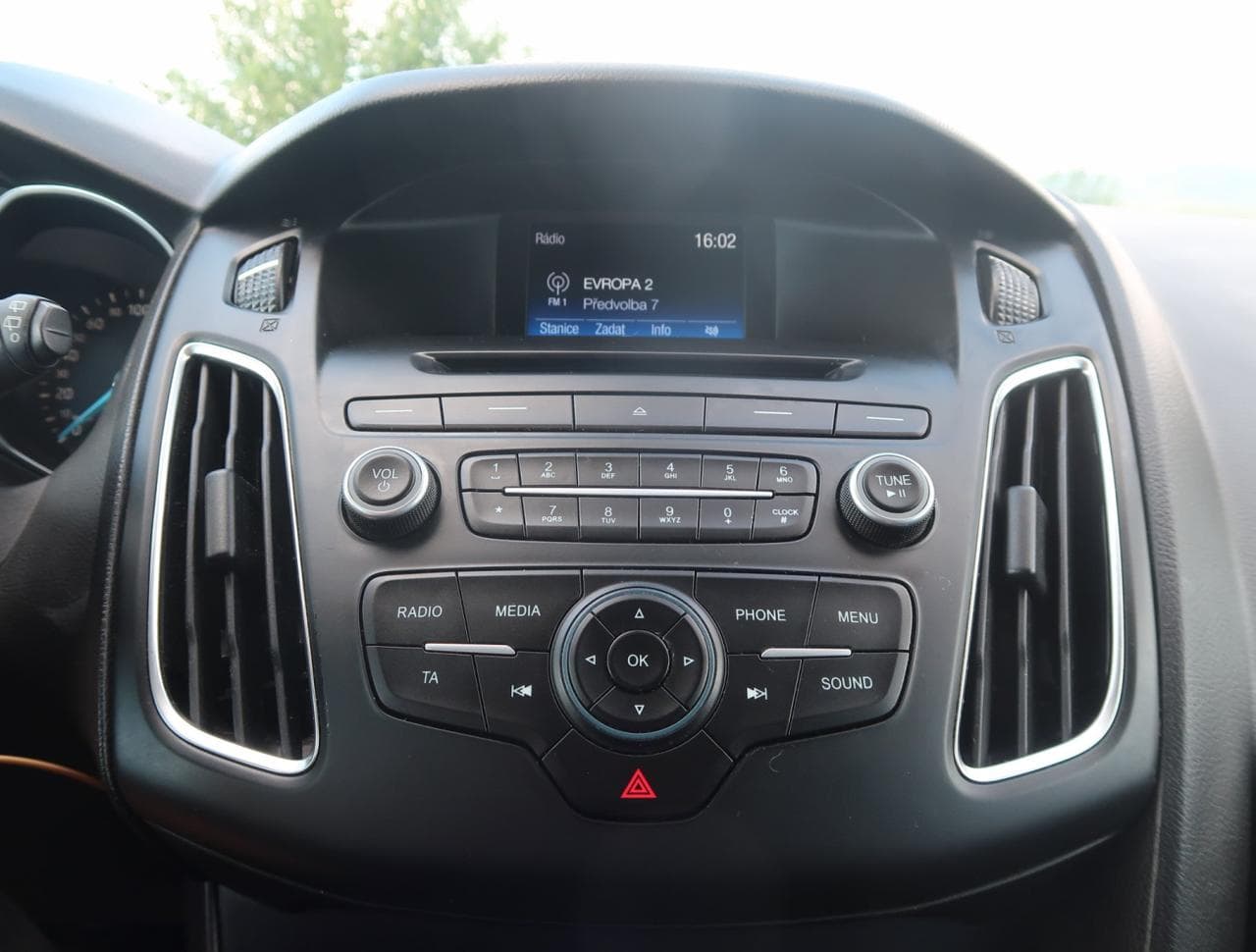 2016 Ford FOCUS - 18