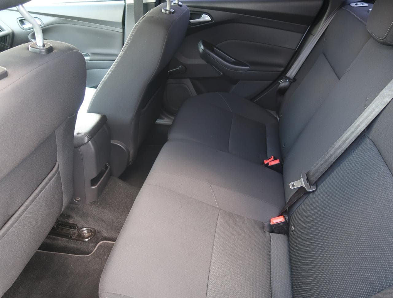 2016 Ford FOCUS - 15